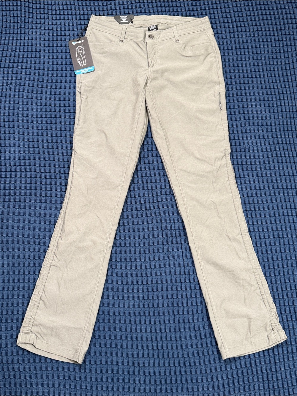 NWTs Kuhl Trekr Hiking Pants Women's Stone Cargo Cinch Up Legs Size 6 Long - Picture 9 of 16
